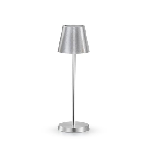 Lampada wireless Sirius in ottone argentato spazzolato con stelo a tubo dritto, illuminazione regolabile e ricarica USB