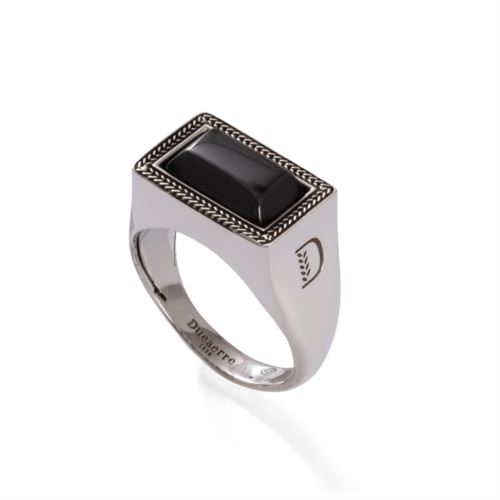 Anello chevalier Tratto in argento 925 brunito con onice bianca
