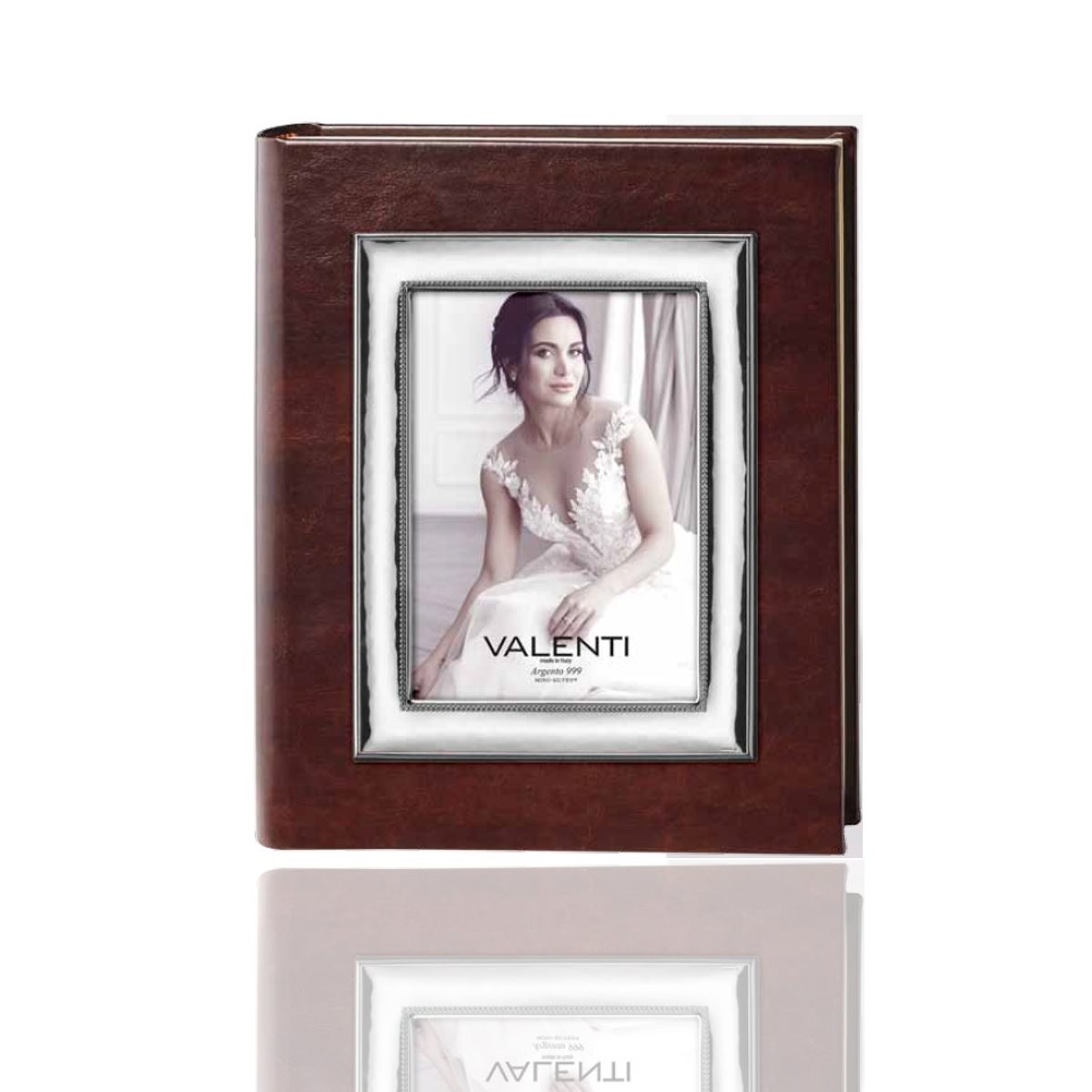 Album 25x30 in ecopelle marrone, con portafoto a lavorazione perl in argento laminato