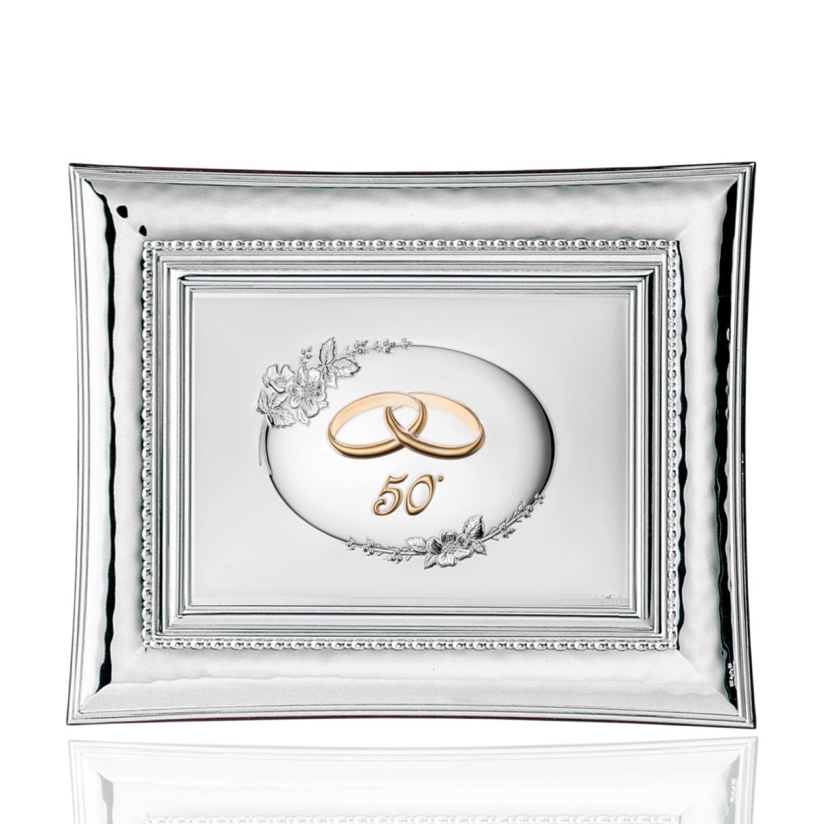 Cornice per le nozze d'oro in argento bilaminato con targa rimovibile decorata da un motivo floreale e dai simboli delle fedi e del 50 anniversario