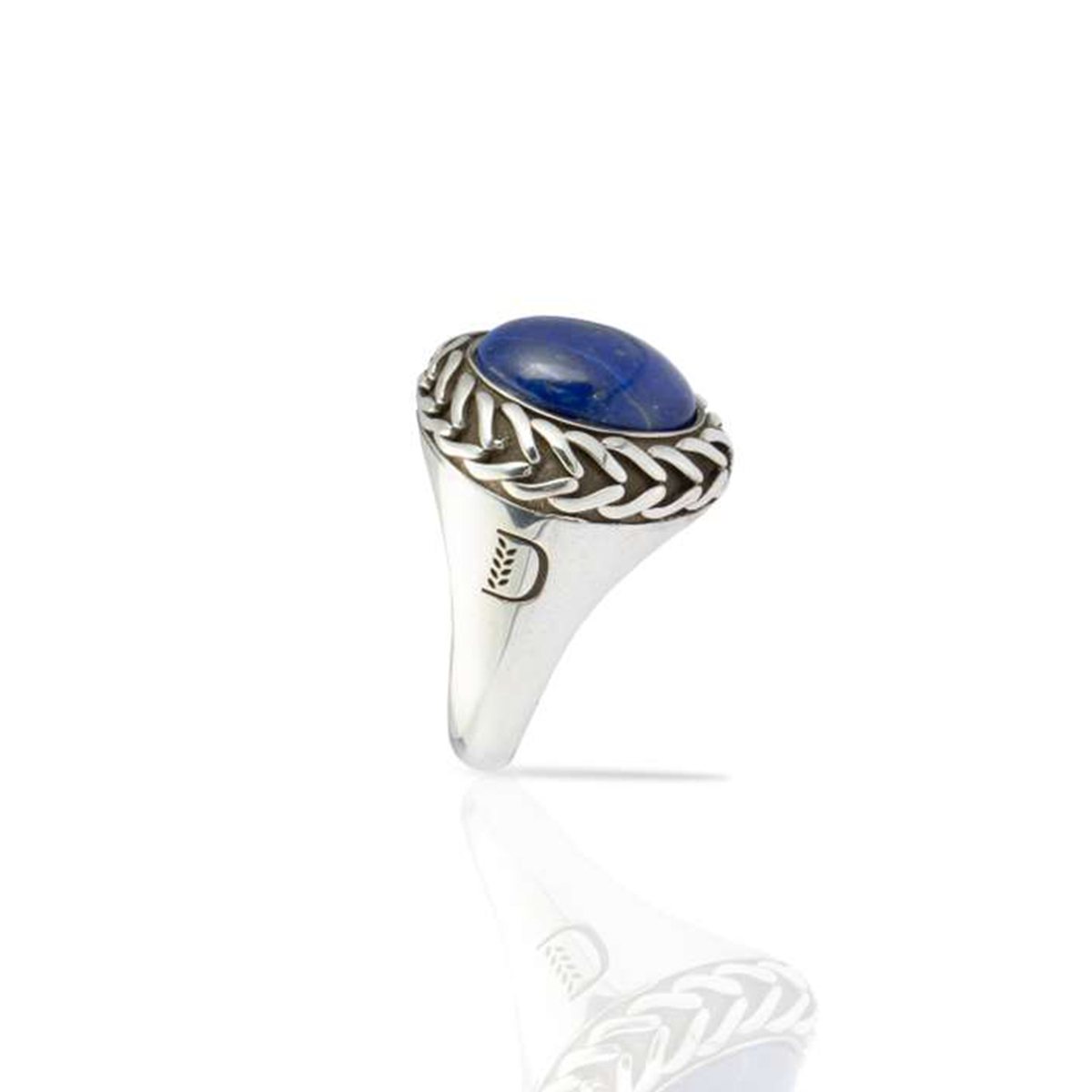 Chevalier ovale con lapis  realizzato in argento brunito 925 dal brand dueaerre 1938