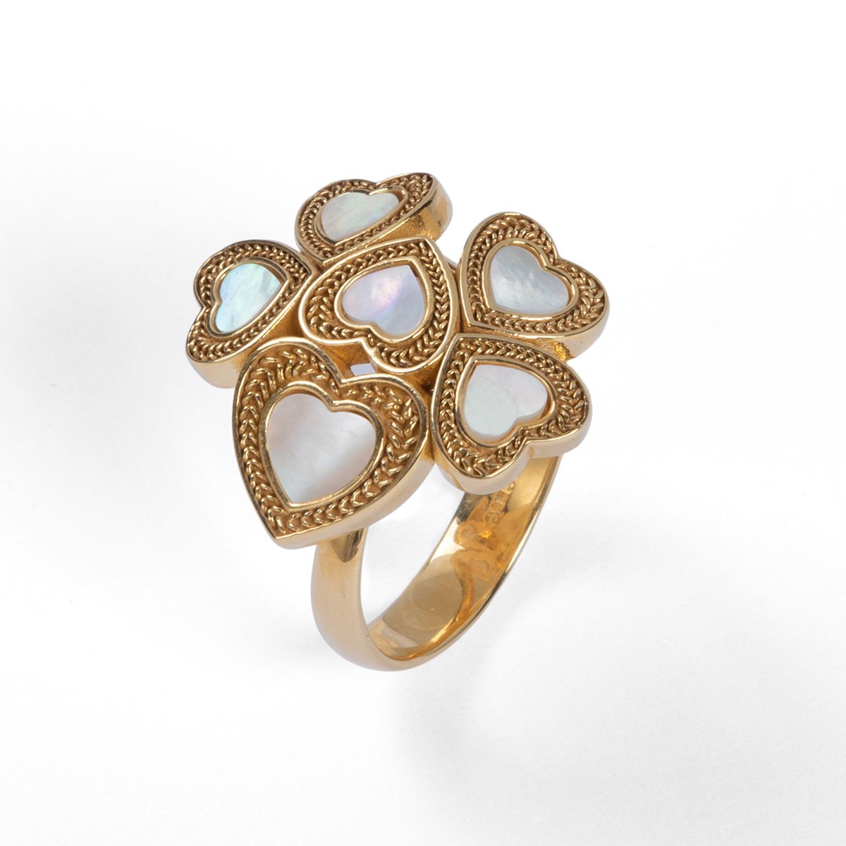 Anello mille cuori dorato realizzato in argento 925 dorato giallo dal brand dueaerre 1938