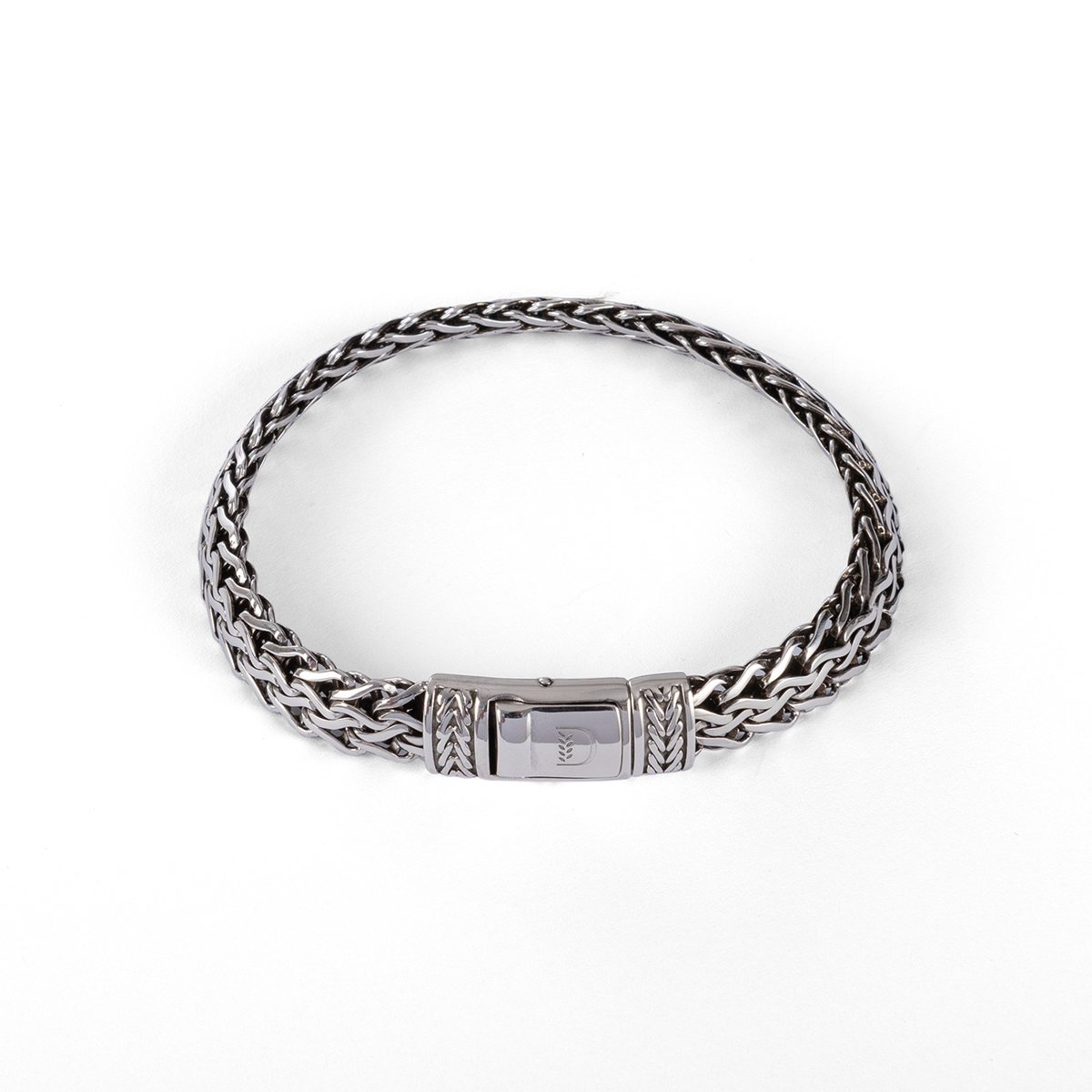 Bracciale sostanza ovale realizzato in argento 925 brunito dal brand dueaerre 1938