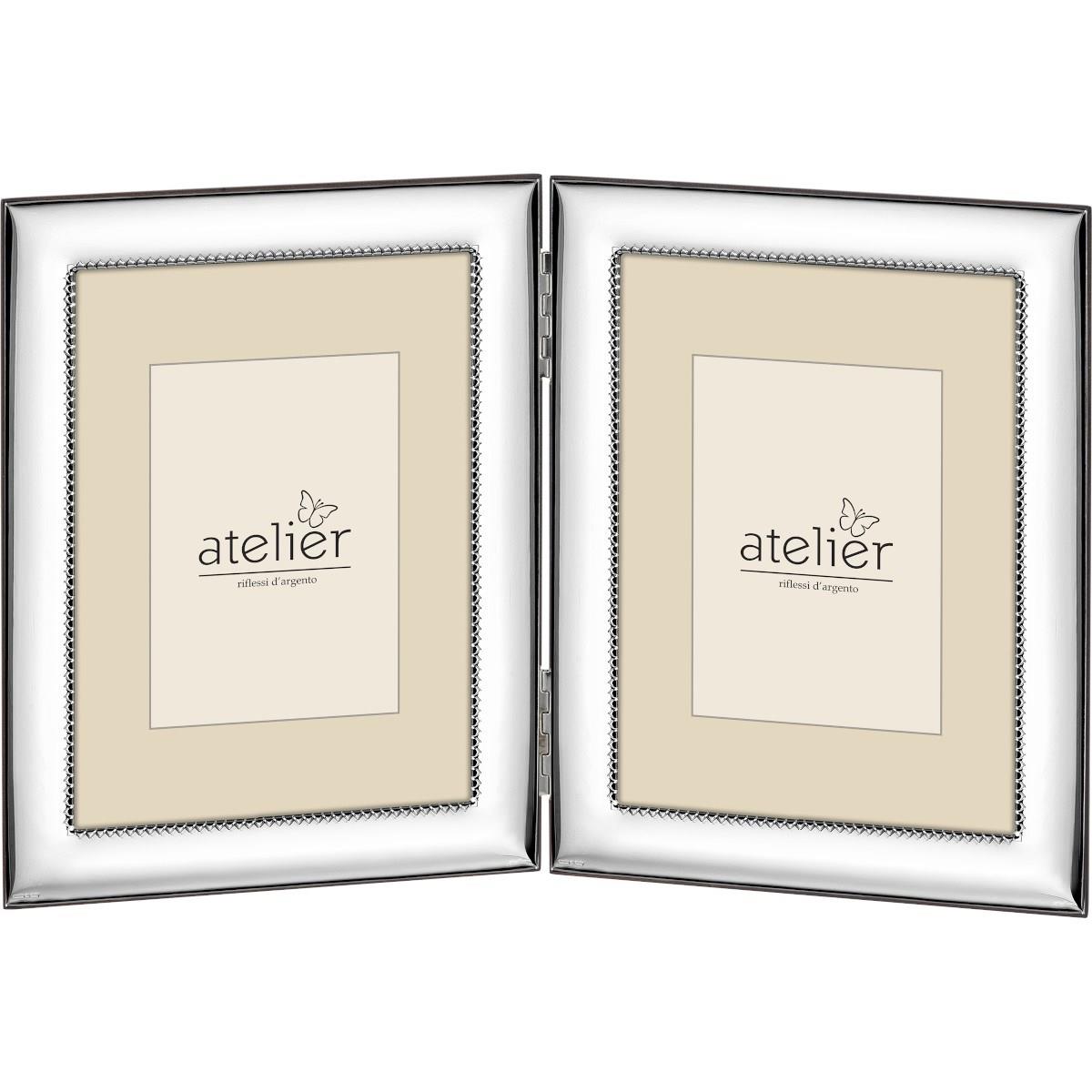 Cornice doppia liscia con una sottile greca linea classic