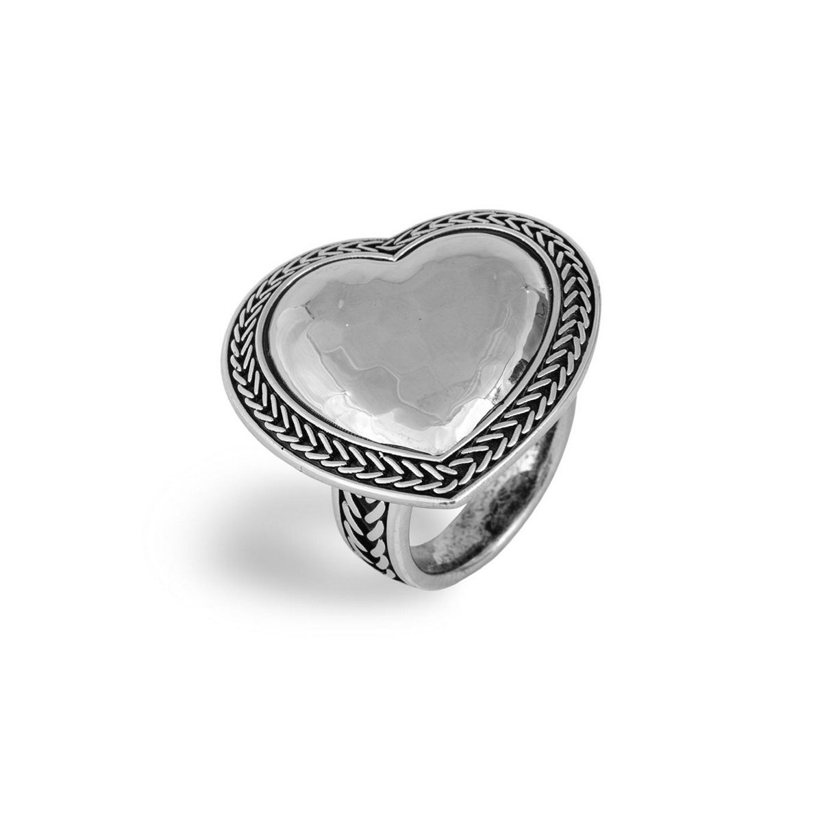 Anello cuore realizzato in argento 925 brunito dal brand dueaerre 1938