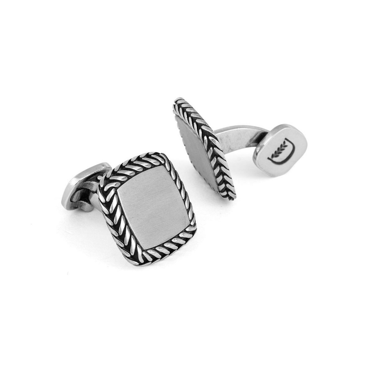 Gemelli quadrato realizzato in argento 925 dal brand dueaerre 1938