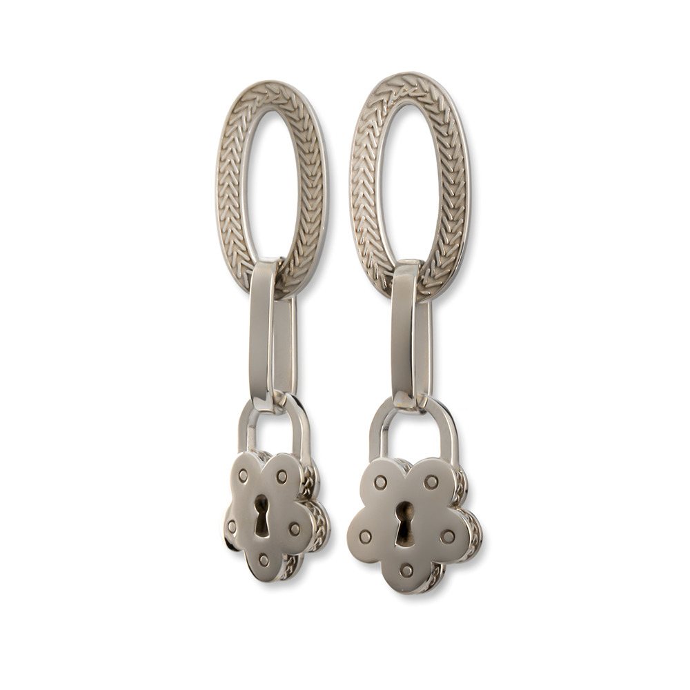 Orecchini intesa realizzato in argento  925 dal brand dueaerre 1938
